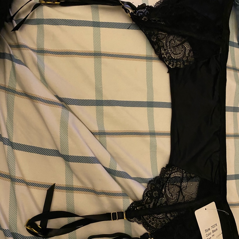 Black lace 3x garter belt